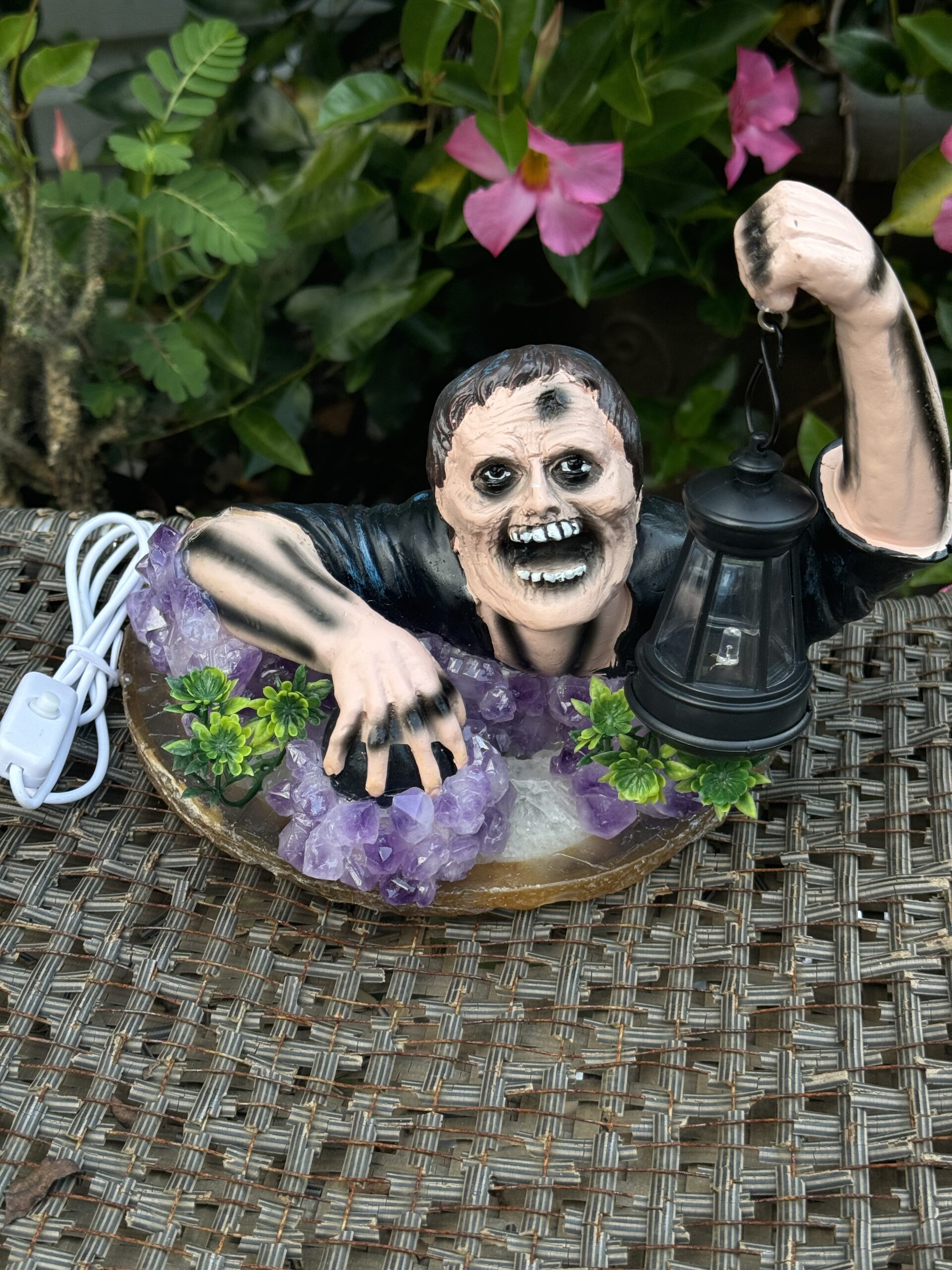 Skull skeleton Halloween night light lamp amethyst quartz crystal agate - Image 2